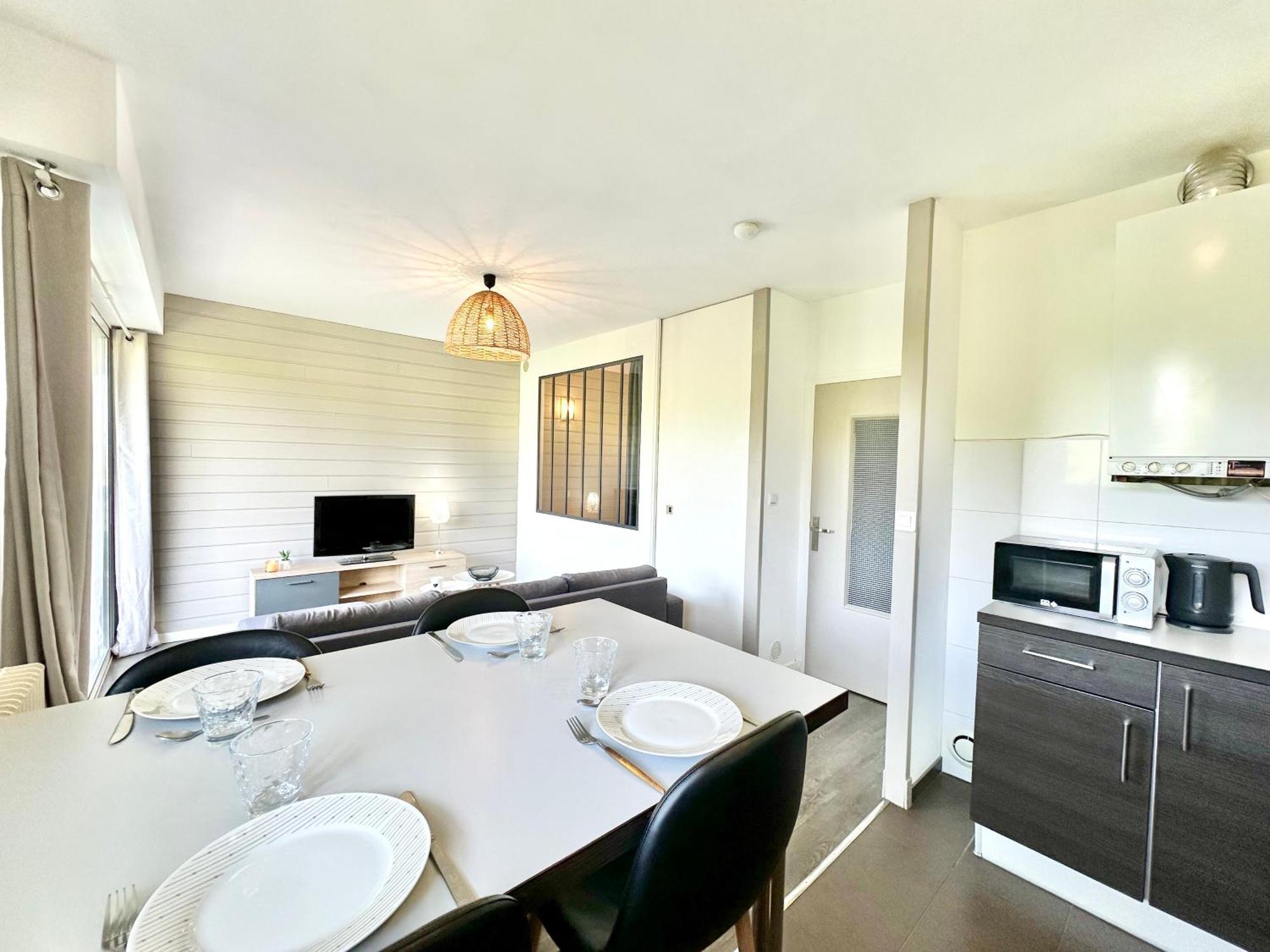 Le Bel Air - Coeur De Ville - Parking & Balcon Mont-de-Marsan Εξωτερικό φωτογραφία